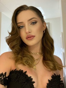 Фото проститутки Юля №1 в городе Альметьевск